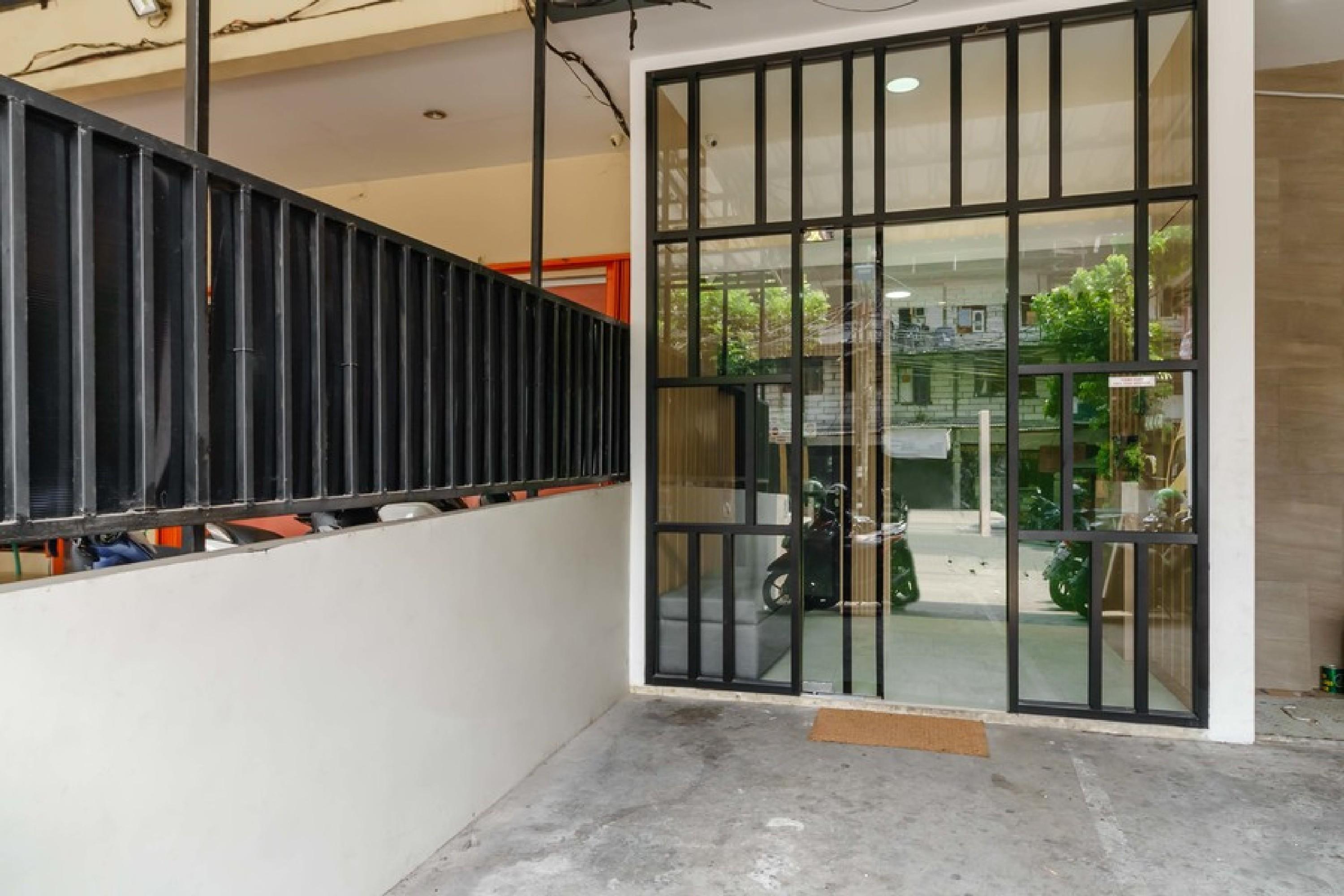 Reddoorz @ Mangga Besar 2 Hotel Jakarta Exterior photo